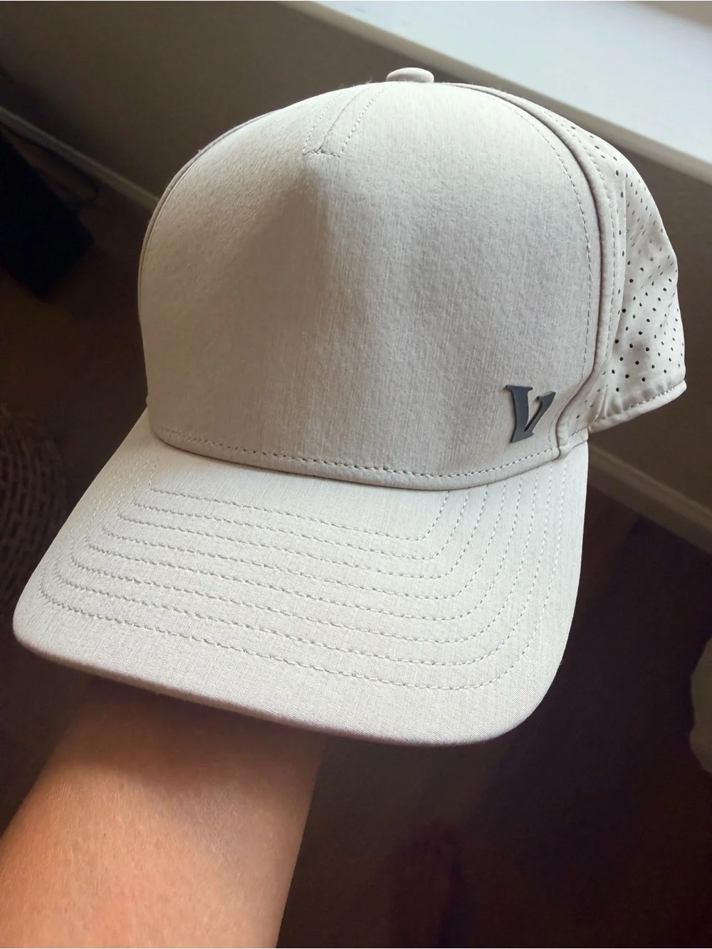 Neutral Unisex Vuori - V1 Water Tech Baseball Cap